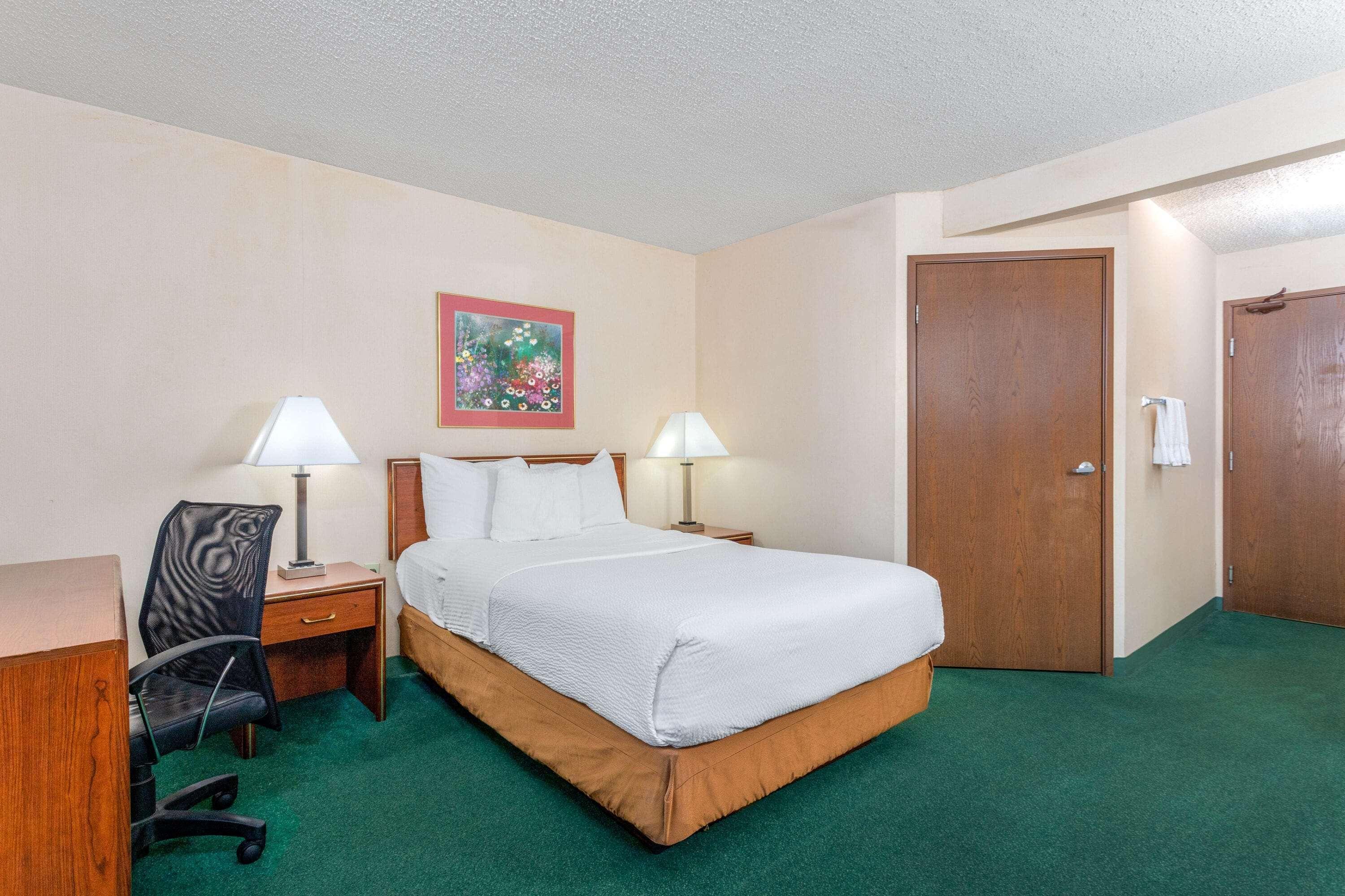 Hotel La Quinta By Wyndham East-post Drive